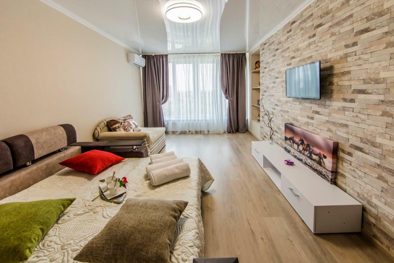 The Best Rest In This Stylish, Cozy Apartament. Lägenhet Kiev Exteriör bild